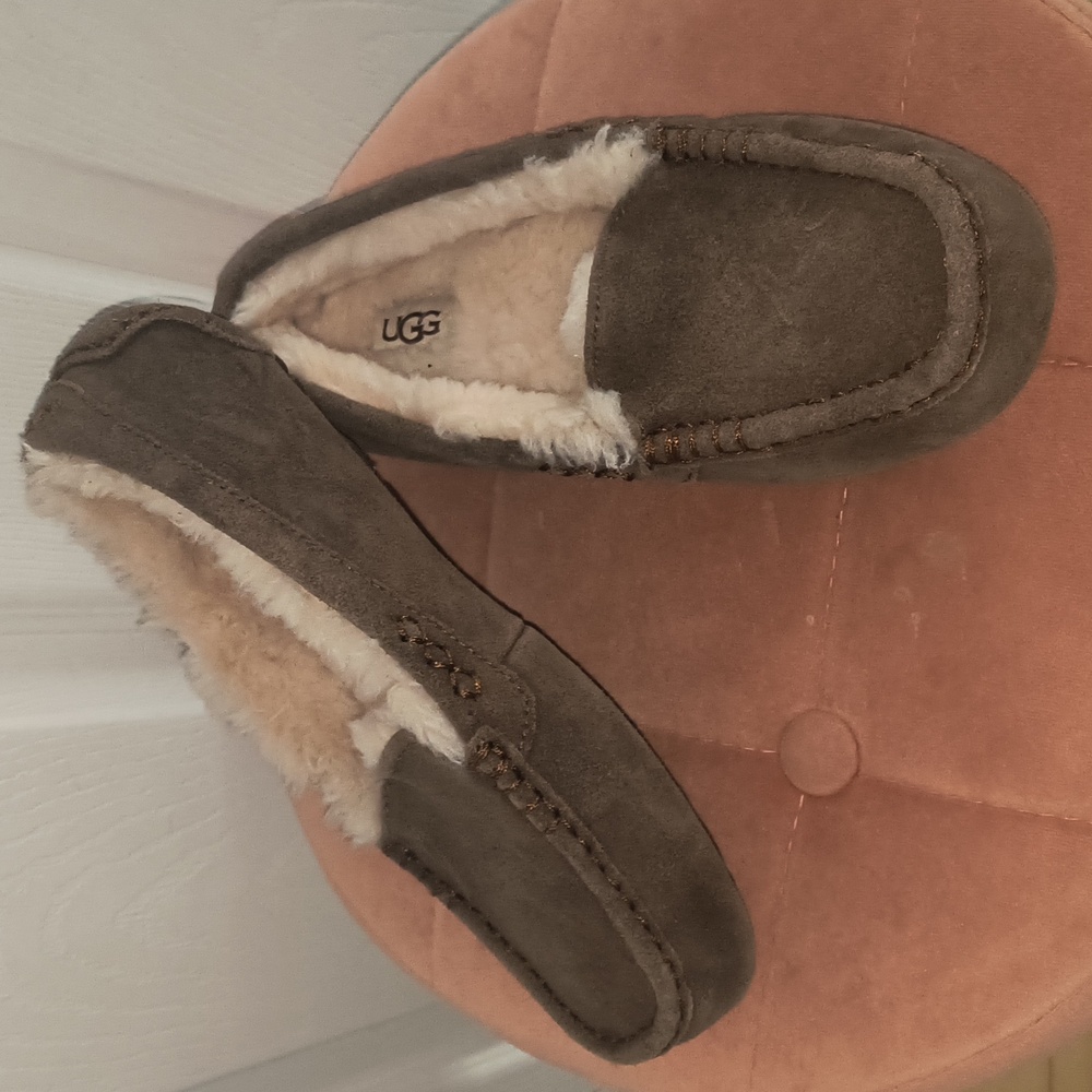 UGG Women's Ansley Sheepskin Suede Slippers Size 8 Espresso - Picture 3 of 7